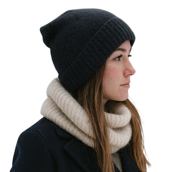 Nordstrom Rack 100% Cashmere Ribbed Cuff Beanie Womens - Picture 1 of 6